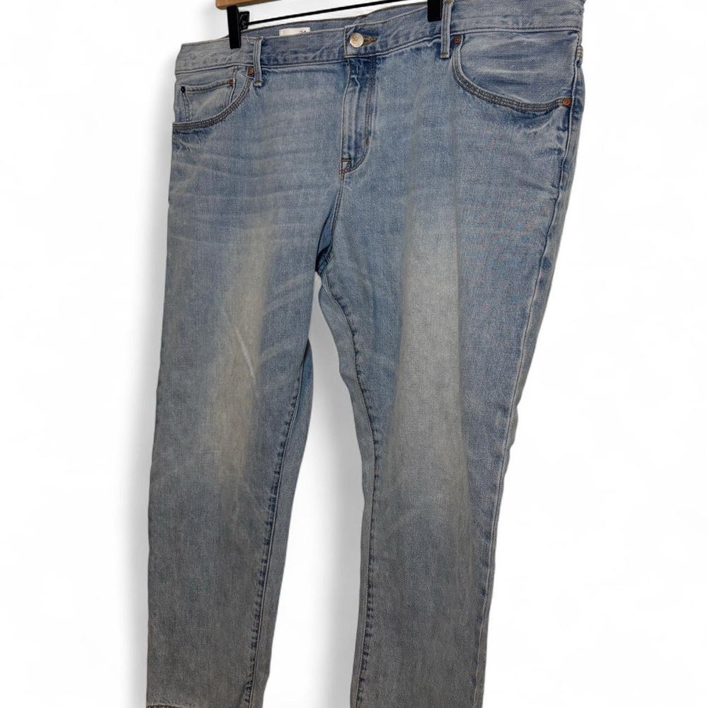 Women’s Gap 1969 Sexy Boyfriend Jeans - Picture 3 of 8